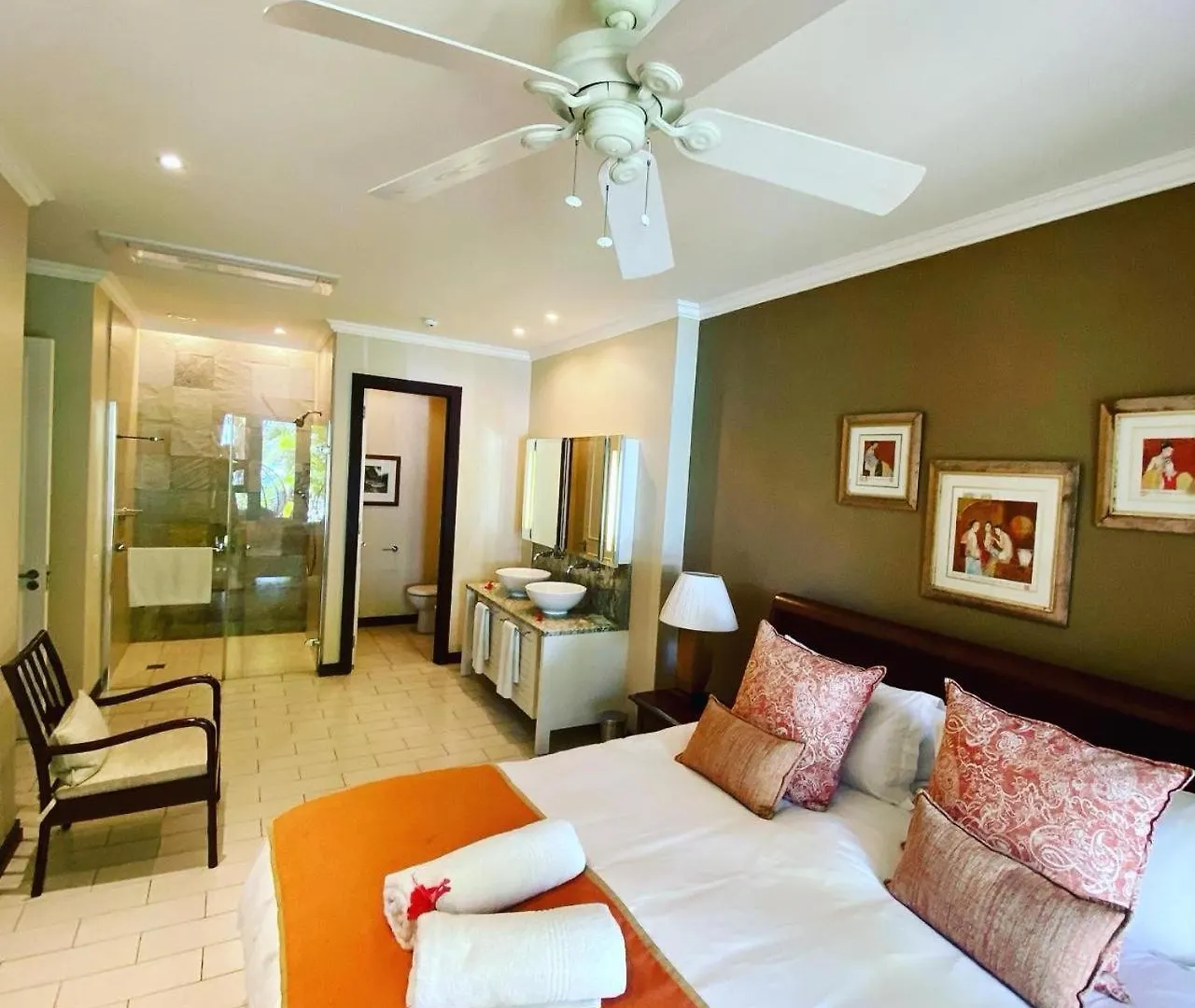 דירה Eden Island Luxury Accommodation סיישל