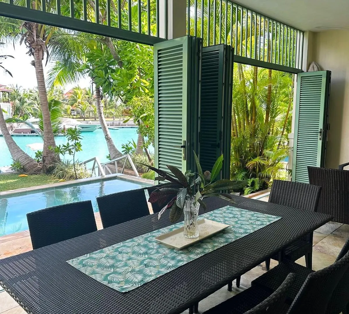 Apartment Eden Island Luxury Accommodation