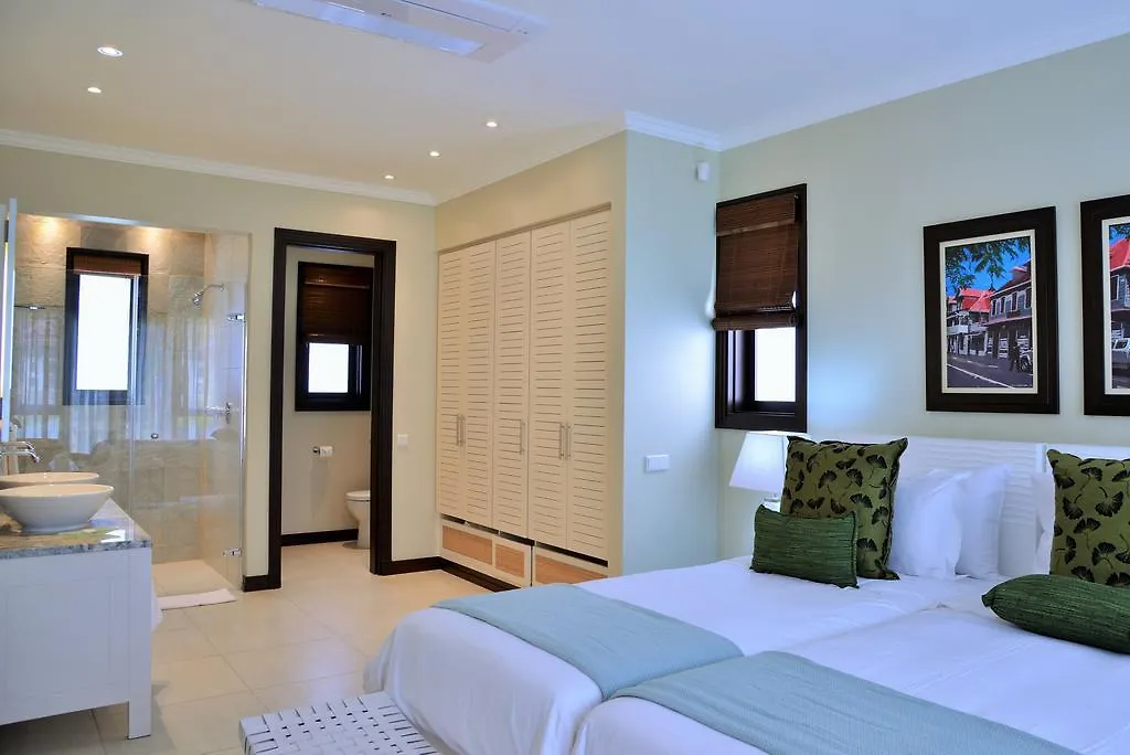 Eden Island Luxury Accommodation Apartment